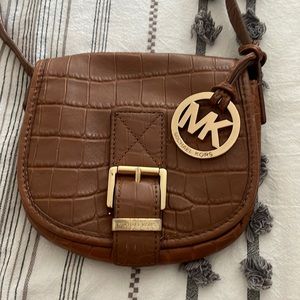 Michael kors tan leather side bag
